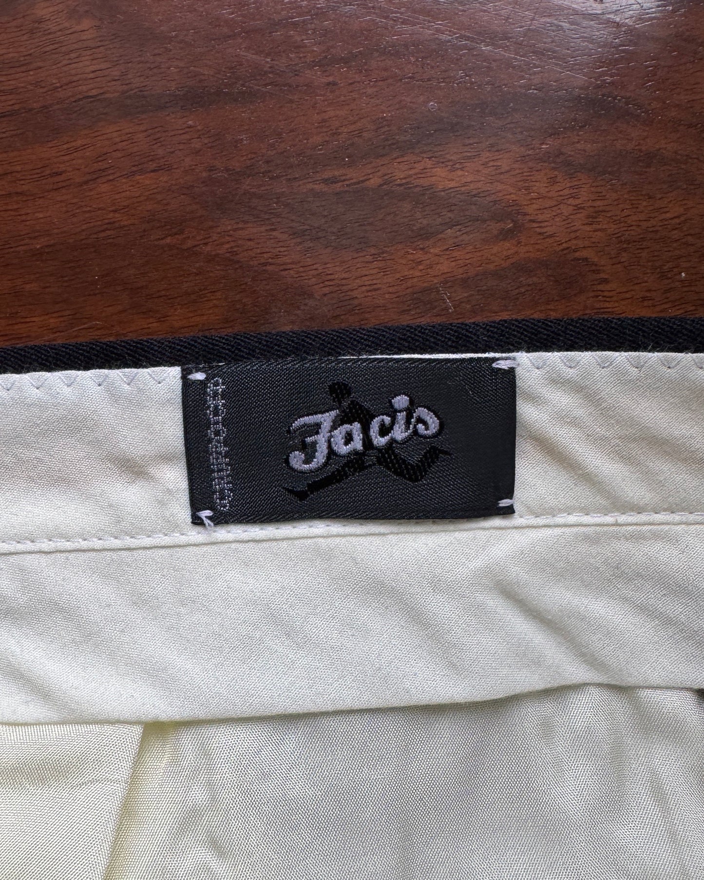 PANTALONE "SECOND HAND" GRPP16